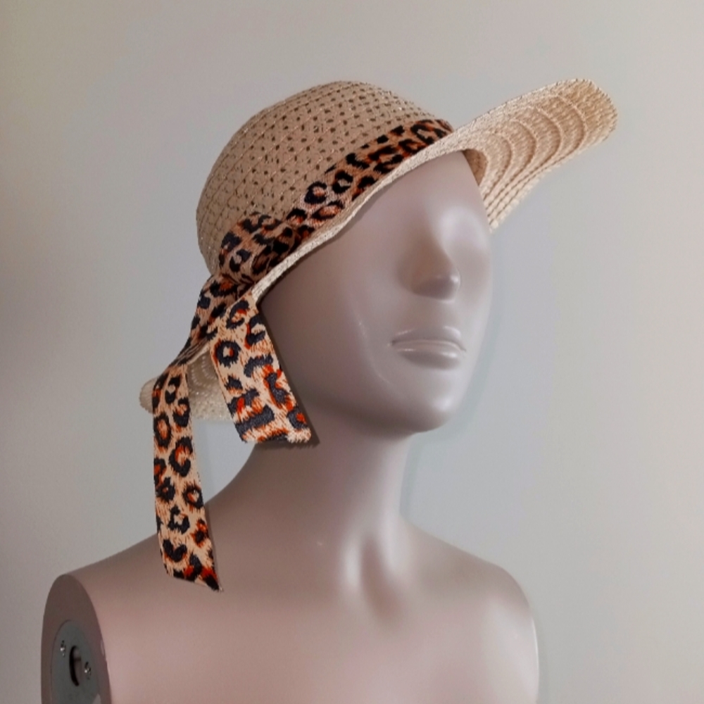 New leopard print woven beach hat